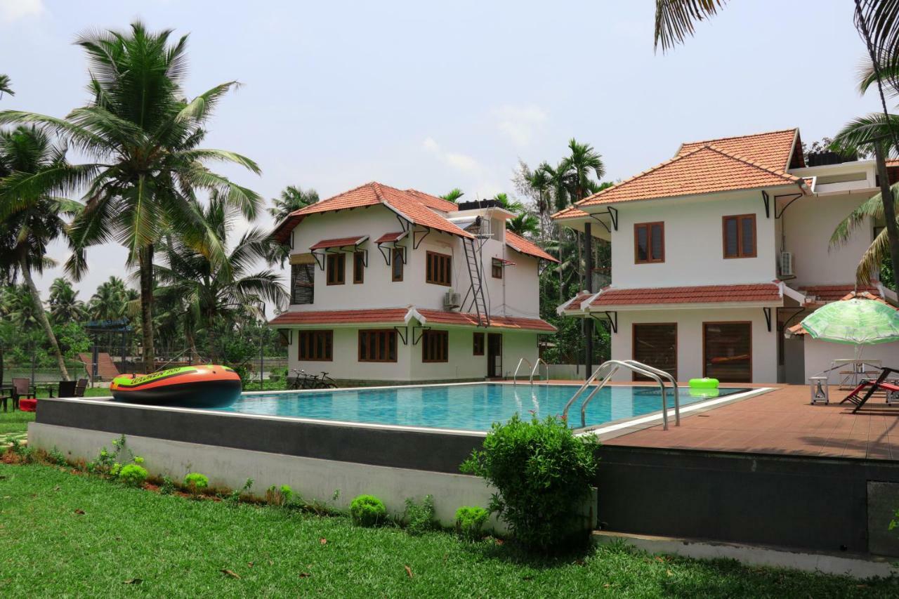 Water'S Edge Villas Alappuzha Экстерьер фото